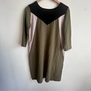 Synergy Organic Colorblock 3/4 Sleeve Shift Dress | Olive Cream Black | Small